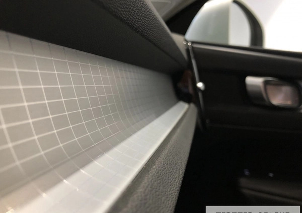 Volvo XC 40 cena 139900 przebieg: 97362, rok produkcji 2020 z Żnin małe 497